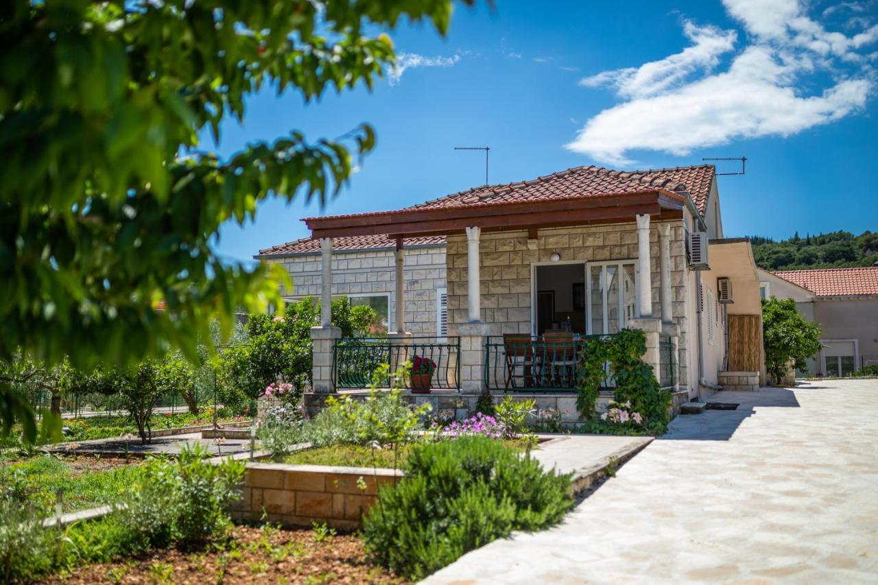 Sunny House Apartment Korcula Town Exterior photo